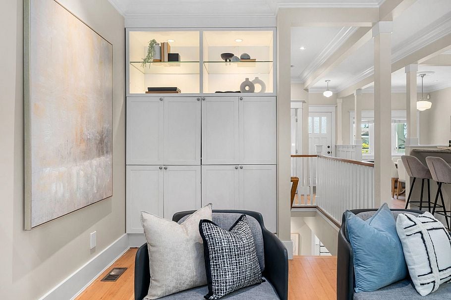 396 E Keith Road North Vancouver, BC - 15