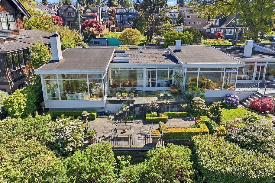 2565 Point Grey Road Vancouver, BC - 27