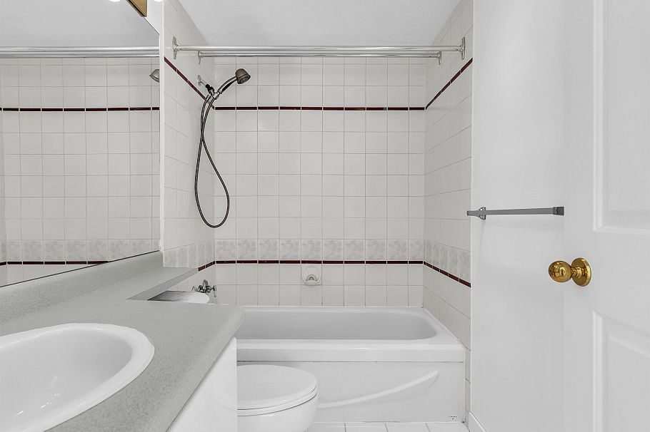 204 876 W 16th Avenue Vancouver, BC - 9