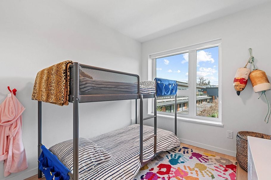 31 528 E 2nd Street North Vancouver, BC - 22