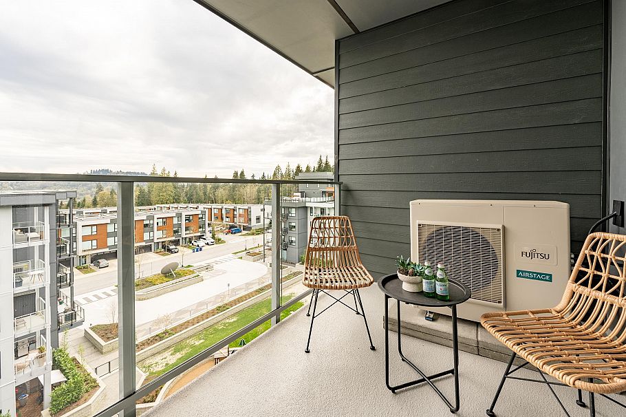 605 3596 Malsum Drive North Vancouver, BC - 9