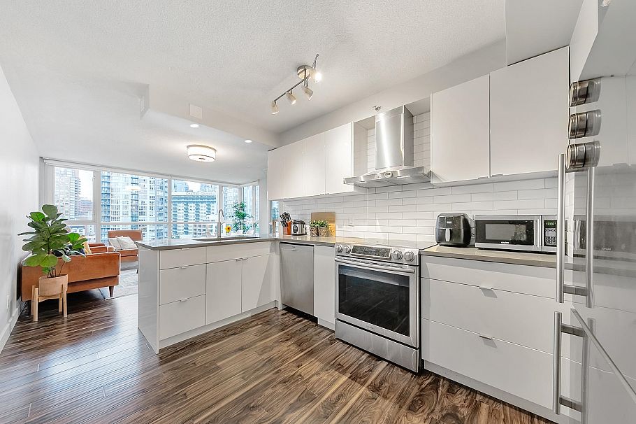 1003 1188 Richards Street Vancouver, BC - 7