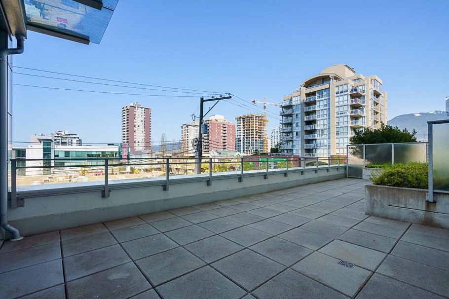 306 125 E 14th Street Vancouver, BC - 26