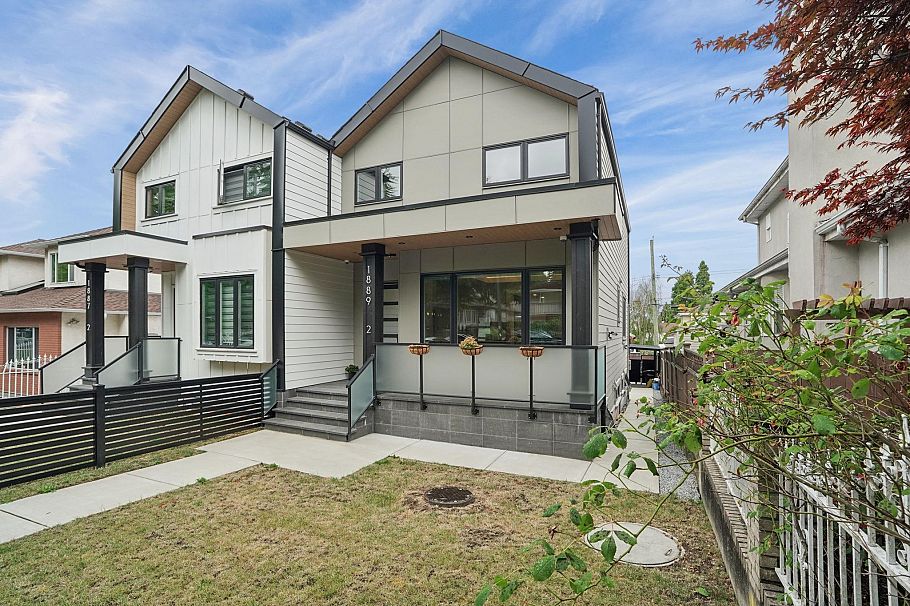 1889 E 34th Avenue Vancouver, BC - 34