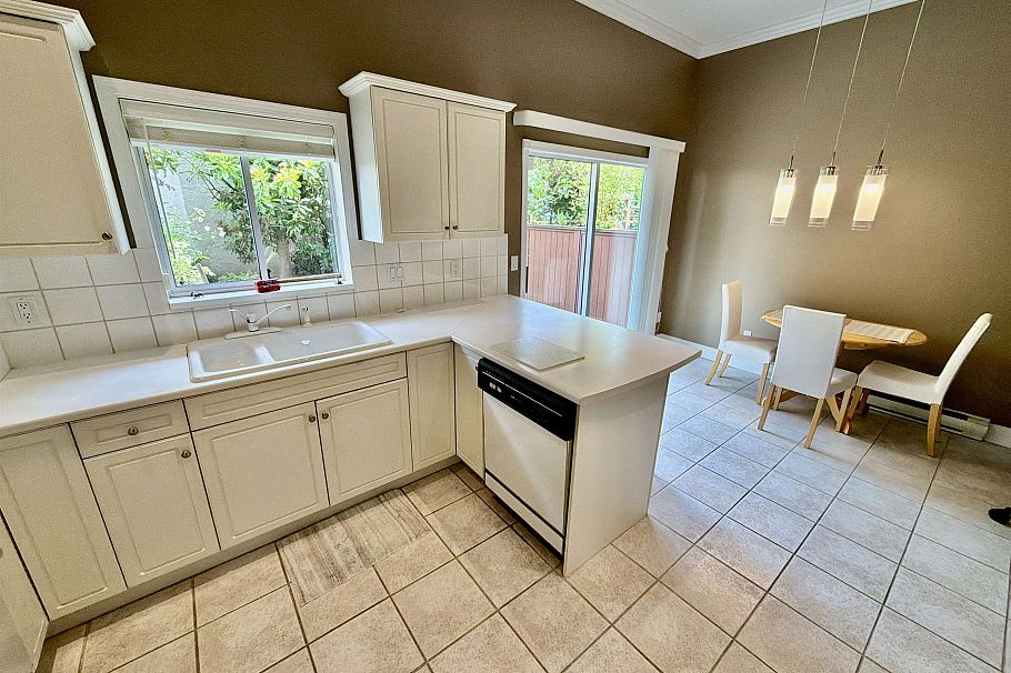4 1701 Chesterfield Avenue North Vancouver, BC - 9