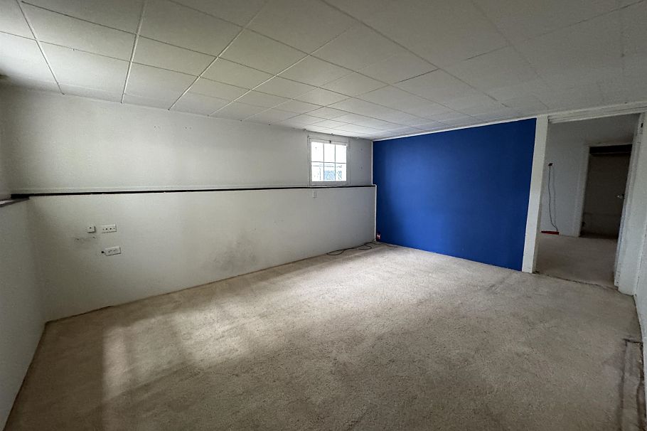 3481 W 10th Avenue Vancouver, BC - 13