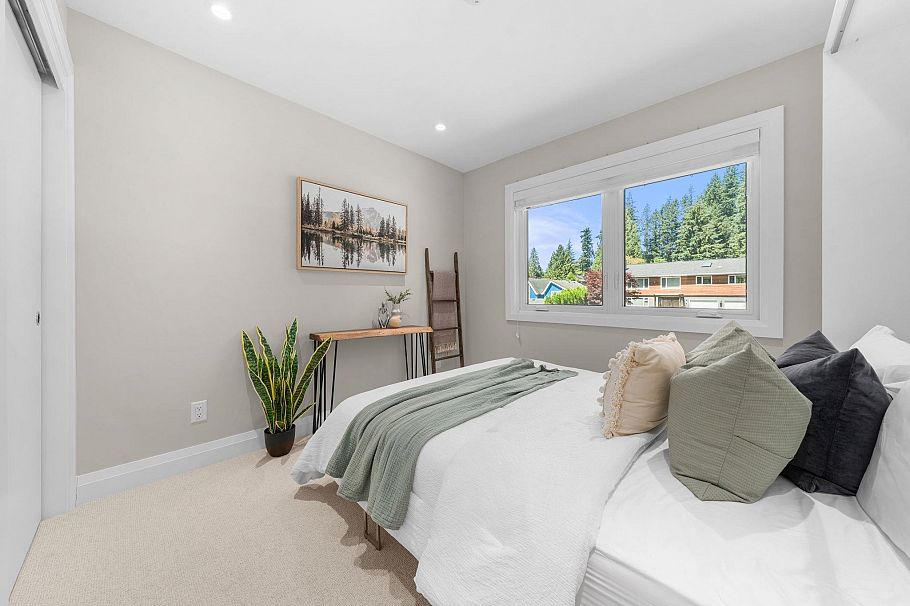 1776 Medwin Place North Vancouver, BC - 17