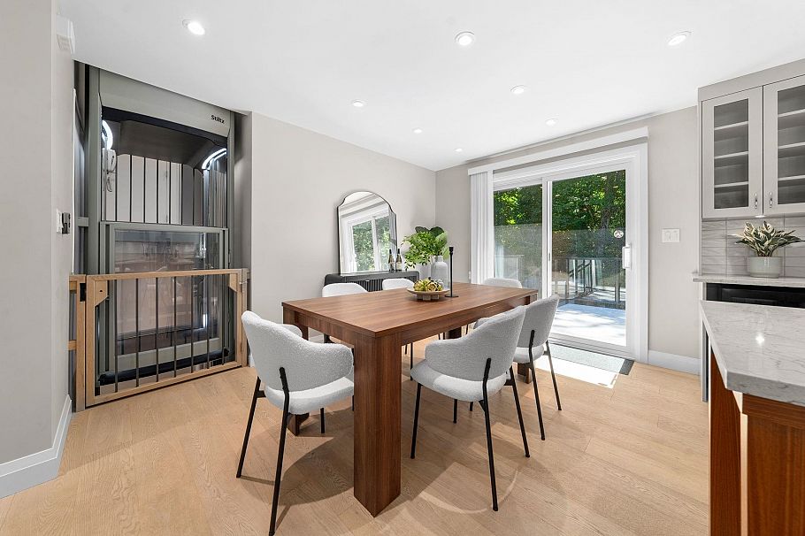 1776 Medwin Place North Vancouver, BC - 7