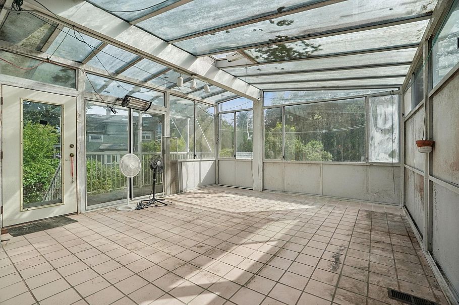 1469 E 17th Avenue Vancouver, BC - 9
