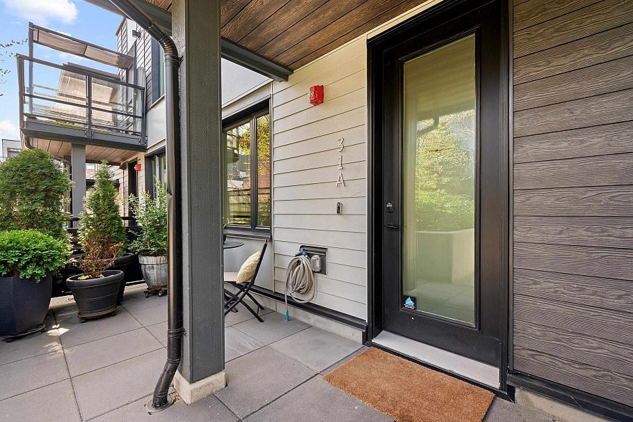 31 528 E 2nd Street North Vancouver, BC - 29
