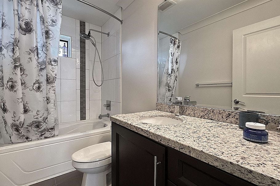 1436 Bewicke Avenue North Vancouver, BC - 16