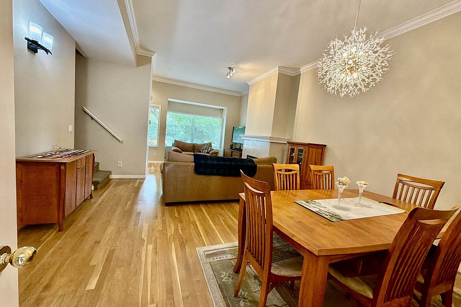 4 1701 Chesterfield Avenue North Vancouver, BC - 4