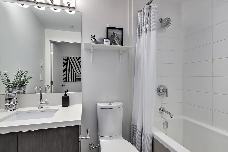 313 417 Great Northern Way Vancouver, BC - 14