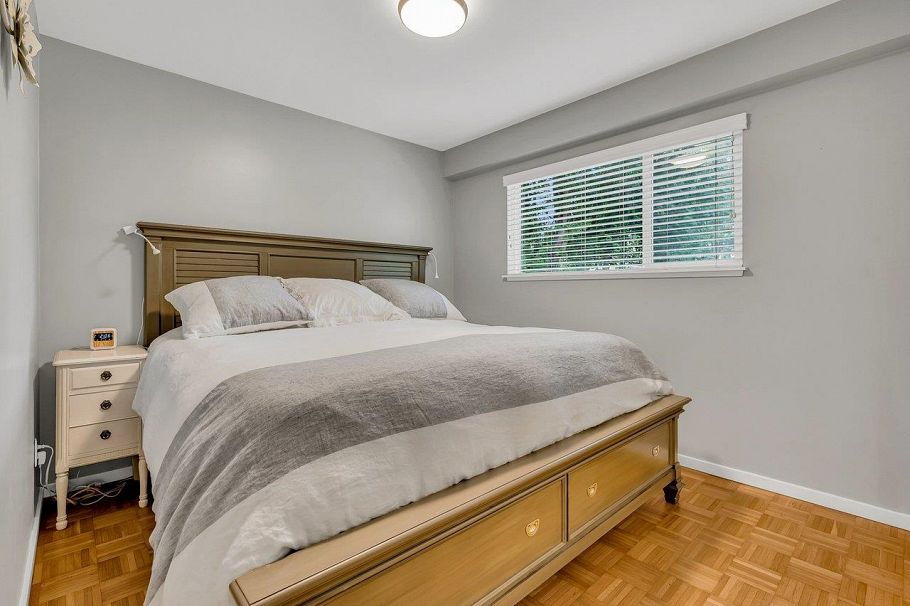 1837 Larson Road North Vancouver, BC - 19