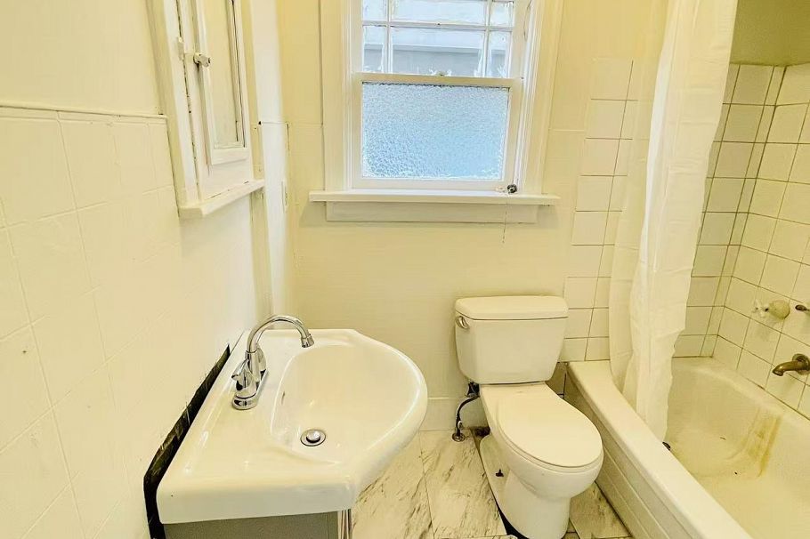 922 Park Drive Vancouver, BC - 21