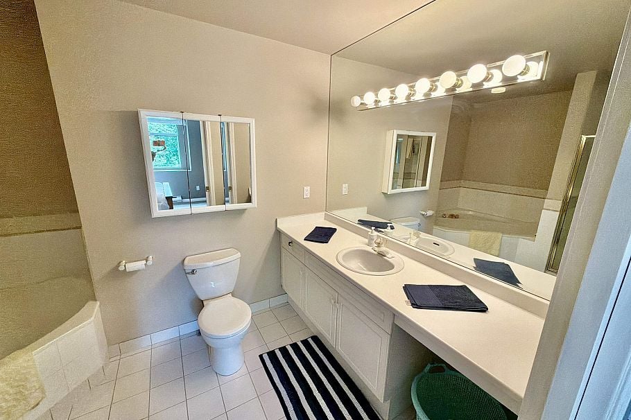4 1701 Chesterfield Avenue North Vancouver, BC - 15