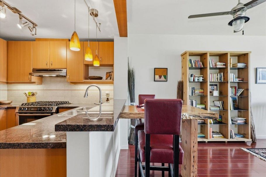 417 580 Raven Woods Drive North Vancouver, BC - 6