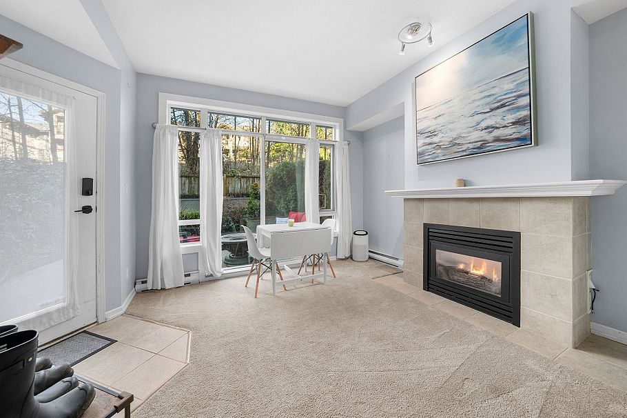 215 3600 Windcrest Drive North Vancouver, BC - 5