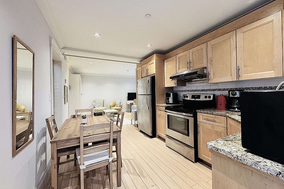 1436 Bewicke Avenue North Vancouver, BC - 17