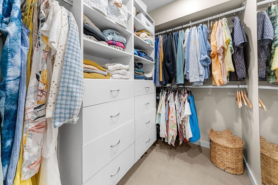 396 E Keith Road North Vancouver, BC - 25