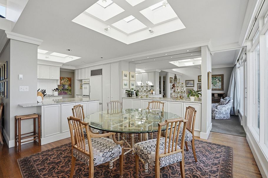 2565 Point Grey Road Vancouver, BC - 17