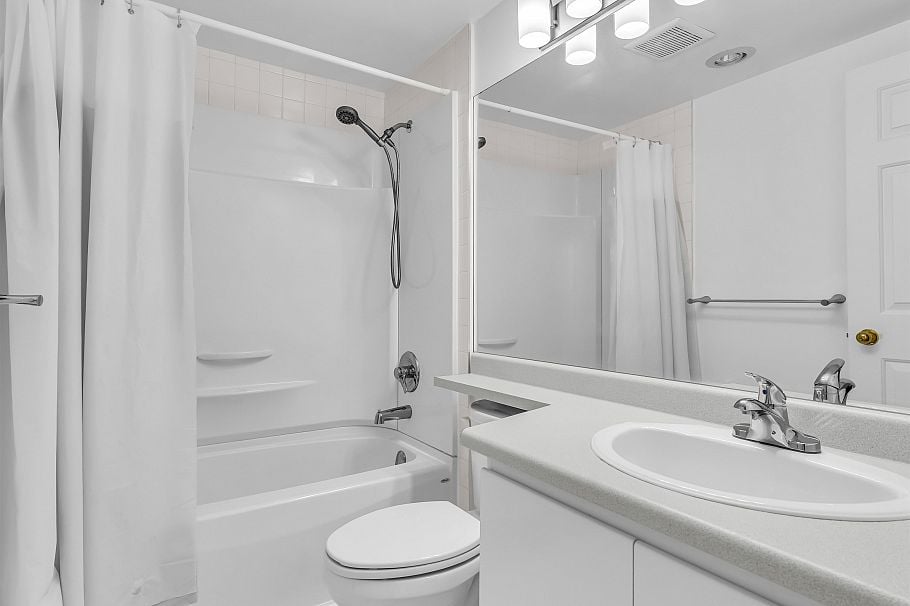 204 876 W 16th Avenue Vancouver, BC - 17