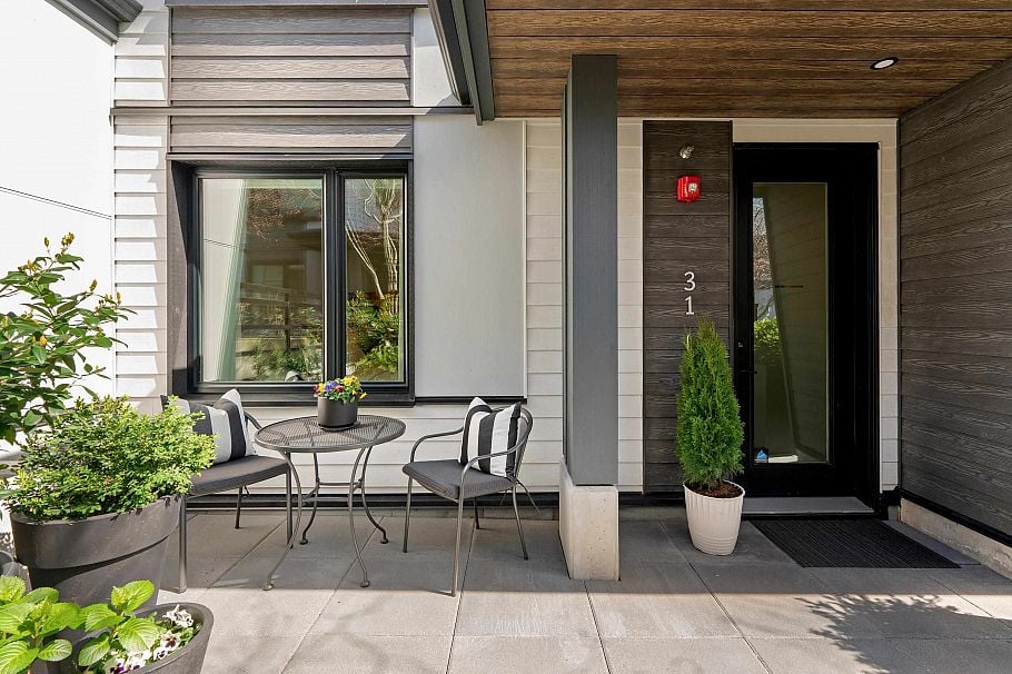 31 528 E 2nd Street North Vancouver, BC - 35