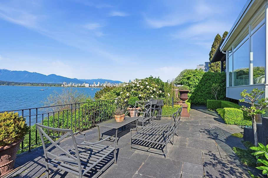 2565 Point Grey Road Vancouver, BC - 23