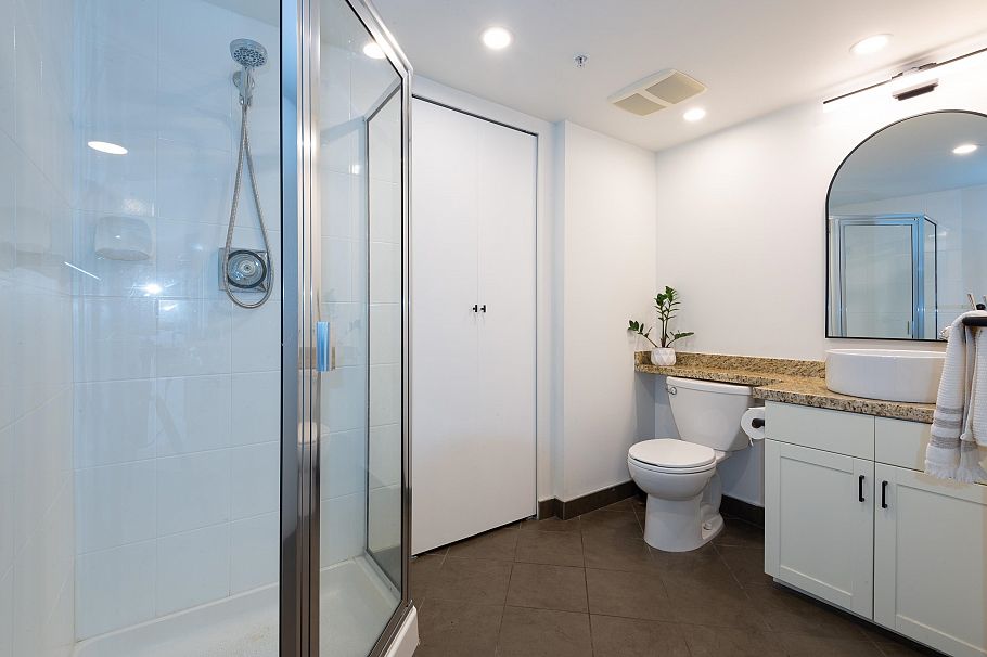 1101 1633 W 8th Avenue Vancouver, BC - 16