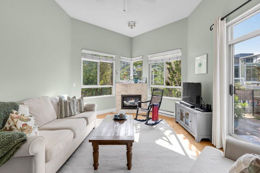 413 128 W 8th Street North Vancouver, BC - 6