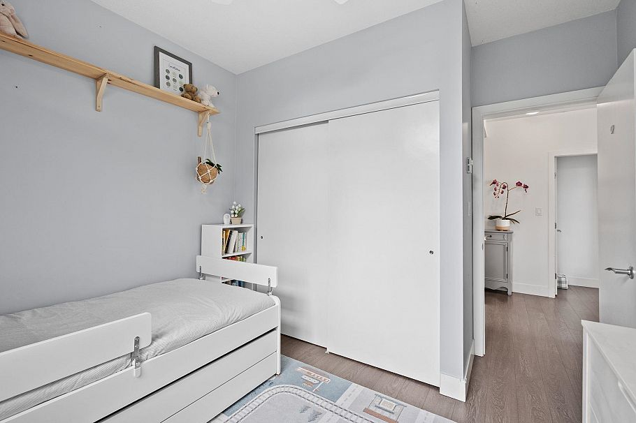 311 298 E 11th Avenue Vancouver, BC - 15