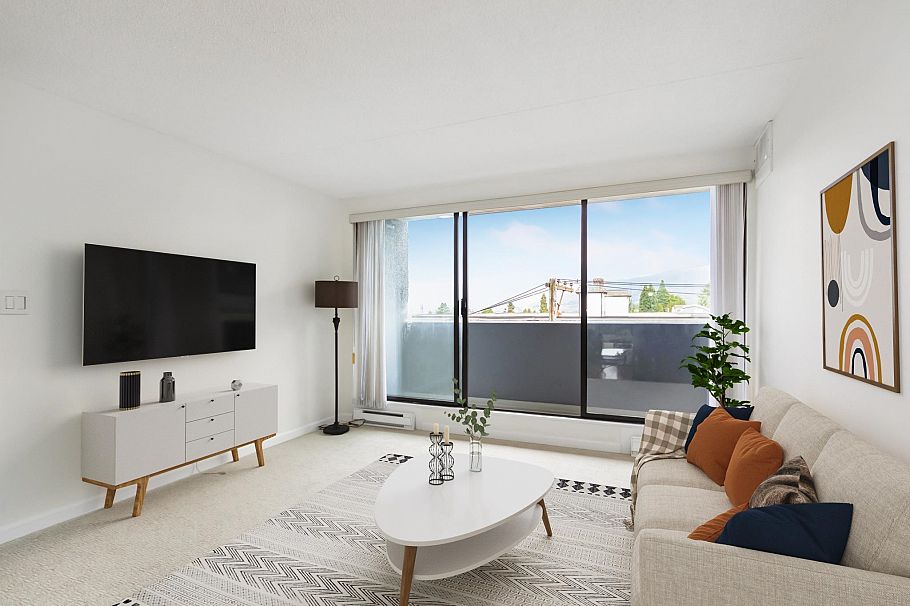 406 110 W 4th Street North Vancouver, BC - 1