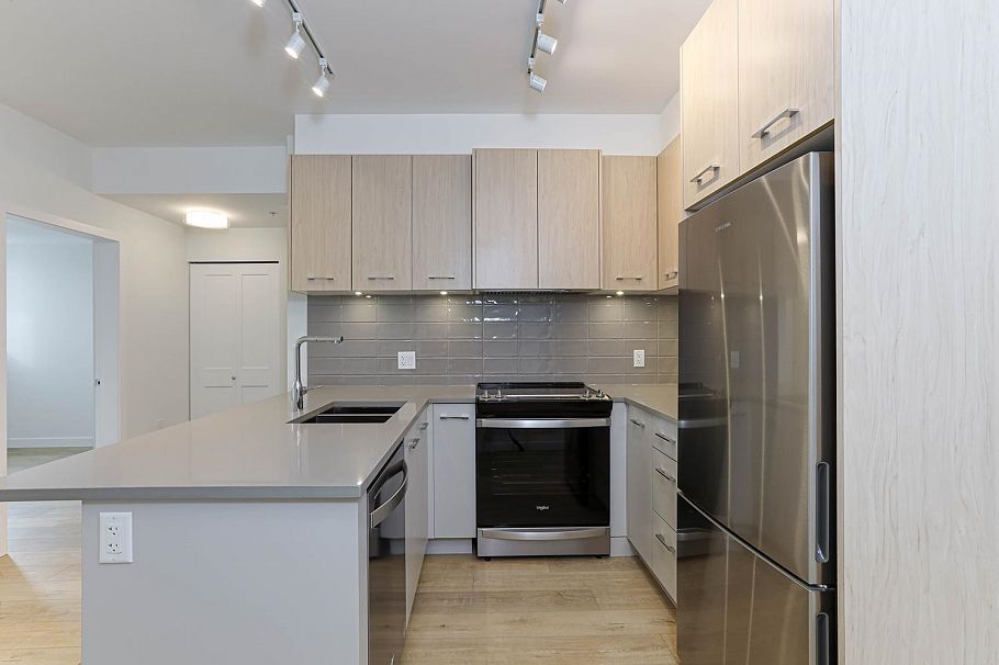 403 4933 Clarendon Street Vancouver, BC - 4