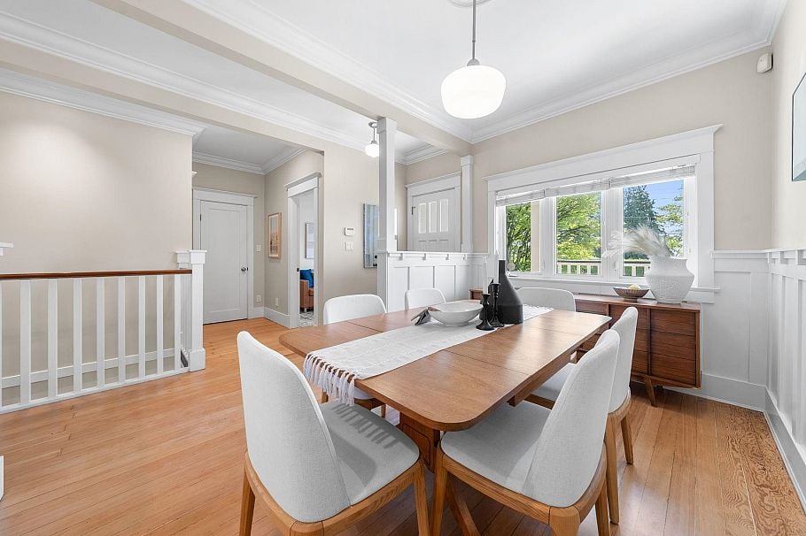 396 E Keith Road North Vancouver, BC - 9
