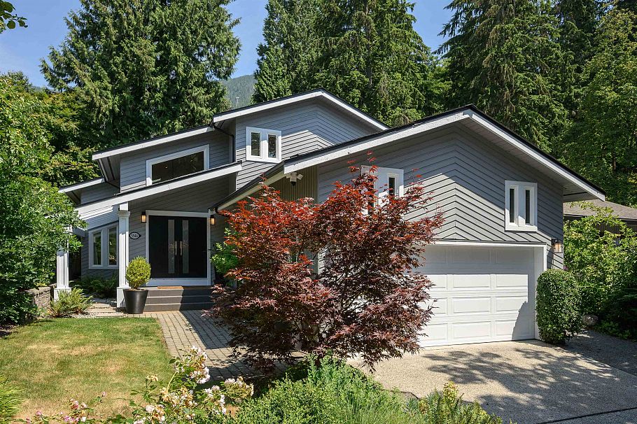 5544 Woodchuck Place North Vancouver, BC - 33