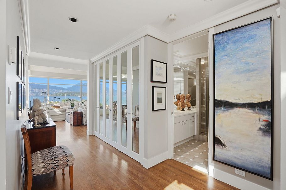 2565 Point Grey Road Vancouver, BC - 11