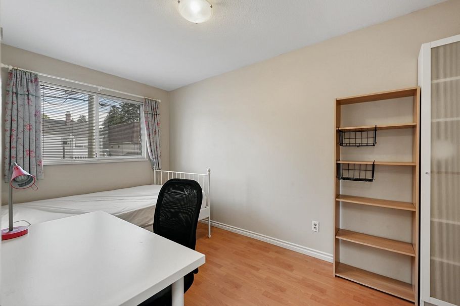 819 W 70th Avenue Vancouver, BC - 7