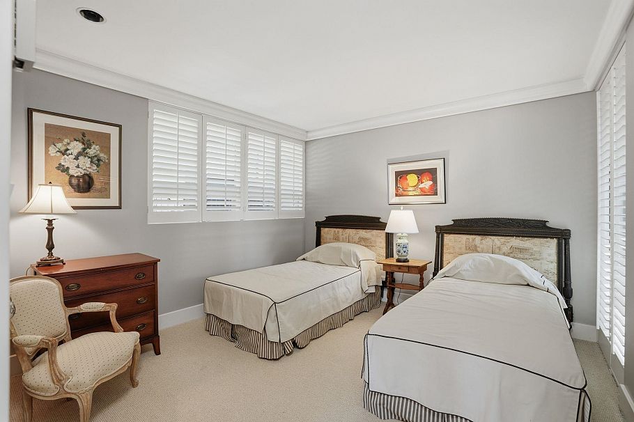 2565 Point Grey Road Vancouver, BC - 32