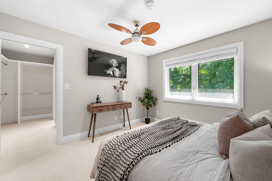 1776 Medwin Place North Vancouver, BC - 13