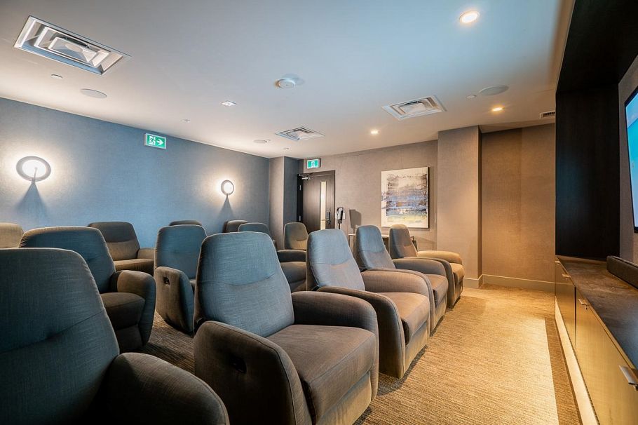 306 125 E 14th Street Vancouver, BC - 35
