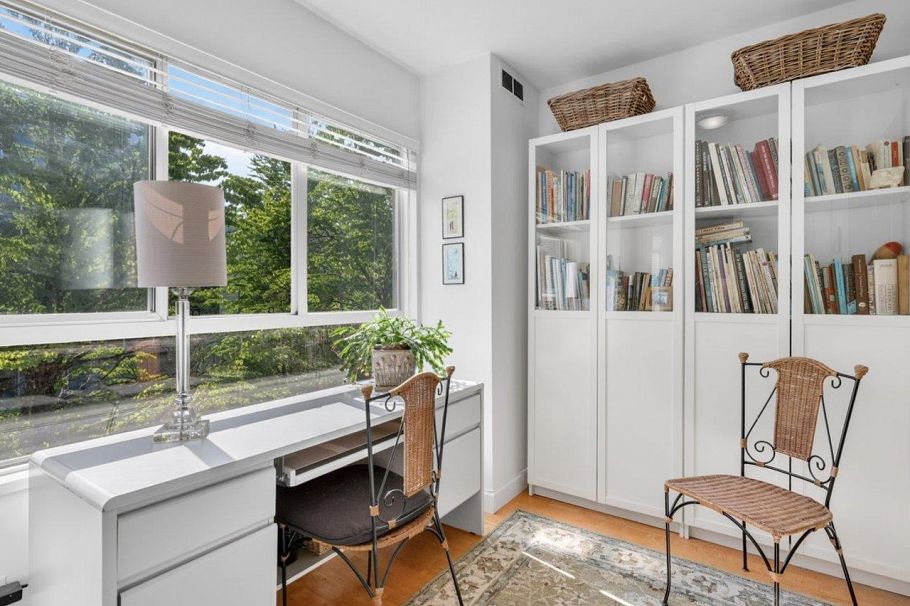 413 128 W 8th Street North Vancouver, BC - 22