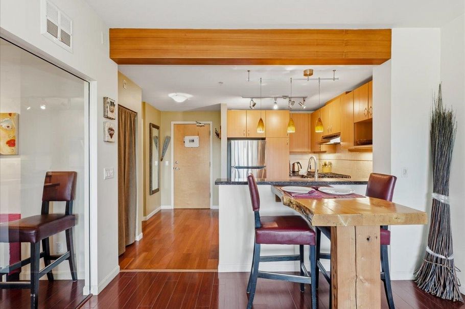 417 580 Raven Woods Drive North Vancouver, BC - 4