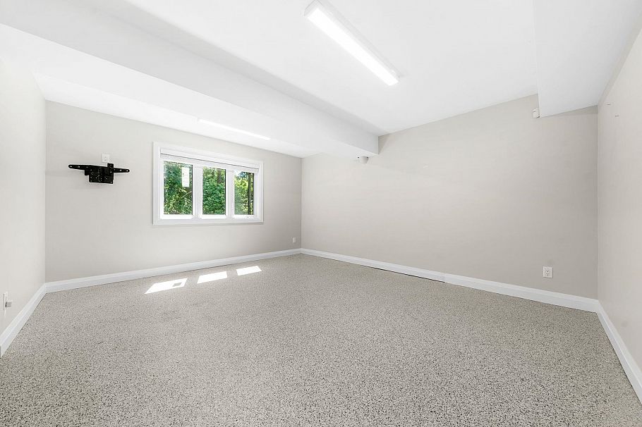 1776 Medwin Place North Vancouver, BC - 30