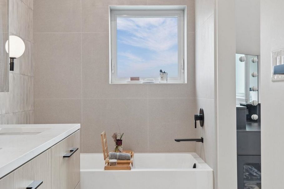 1889 E 34th Avenue Vancouver, BC - 28
