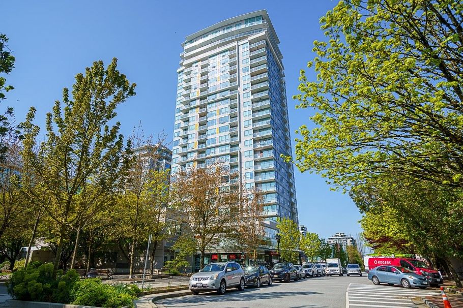 306 125 E 14th Street Vancouver, BC - 1