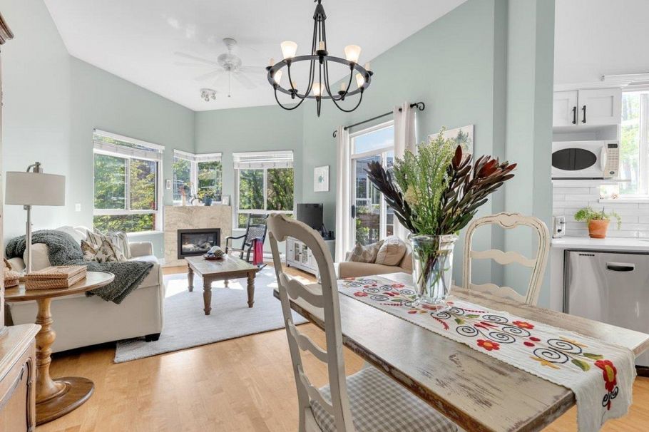 413 128 W 8th Street North Vancouver, BC - 3