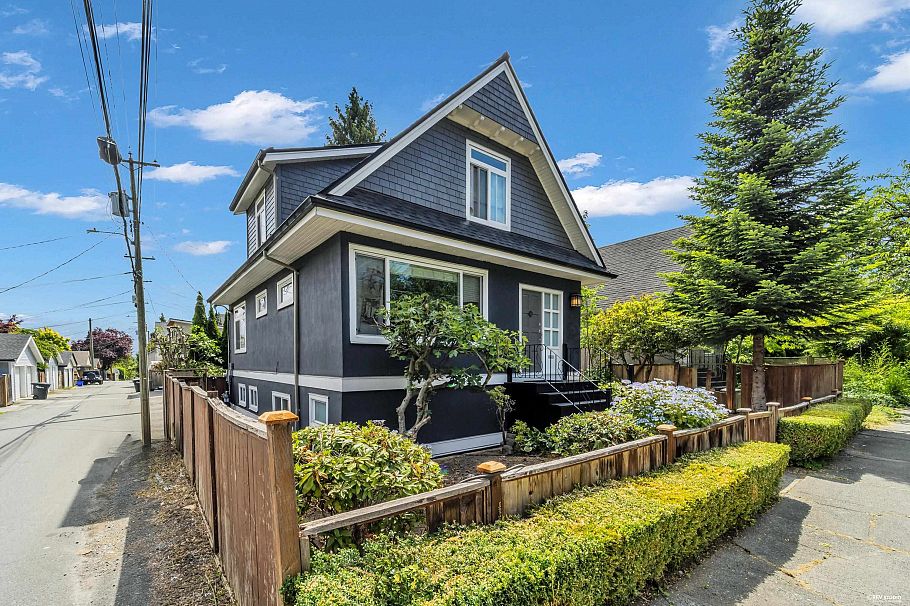 2636 Prince Albert Street Vancouver, BC - 3