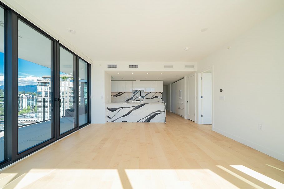 1306 135 E 13th Street North Vancouver, BC - 22