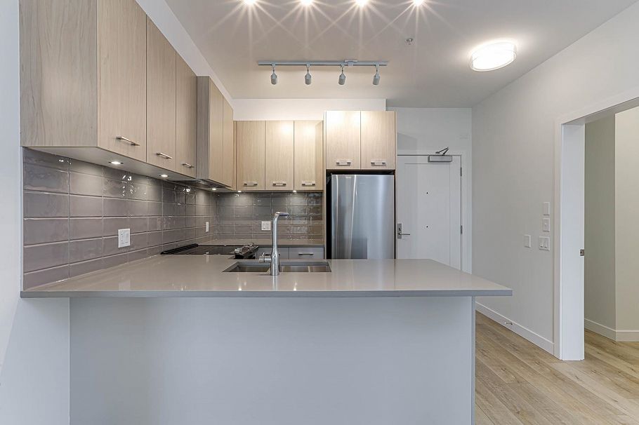 403 4933 Clarendon Street Vancouver, BC - 2