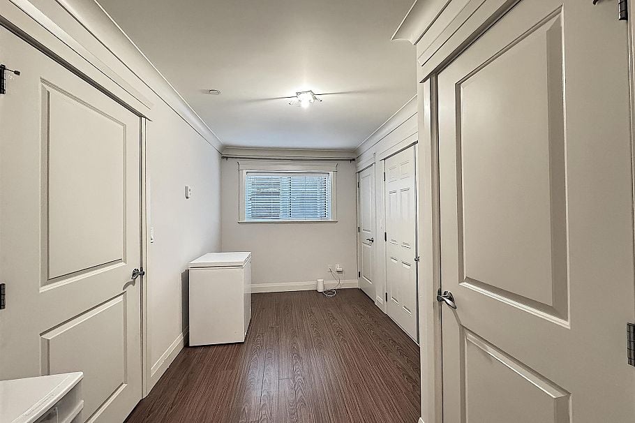 1436 Bewicke Avenue North Vancouver, BC - 20